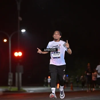 Runner Photo 7623658