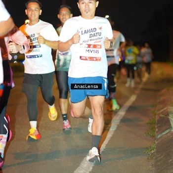 Runner Photo 7623670