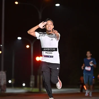 Runner Photo 7623673