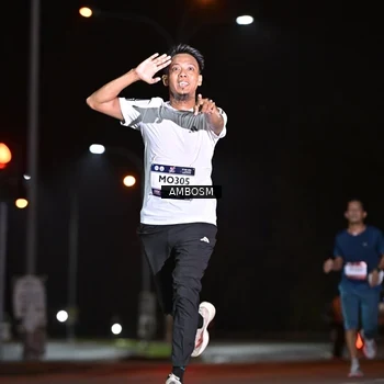 Runner Photo 7623674