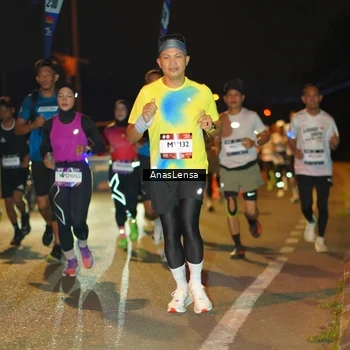 Runner Photo 7623682