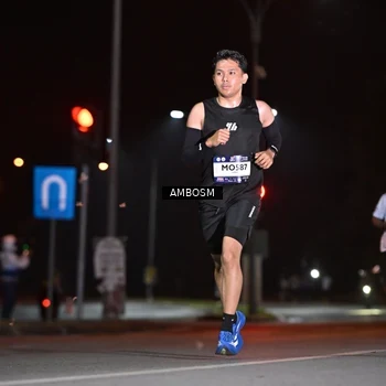 Runner Photo 7623715