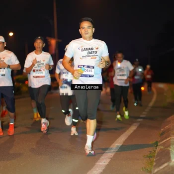Runner Photo 7623726