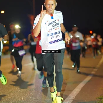 Runner Photo 7623760