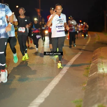 Runner Photo 7623762