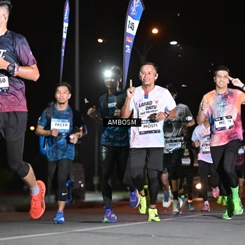 Runner Photo 7623792