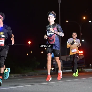Runner Photo 7623800