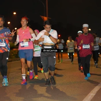 Runner Photo 7623811
