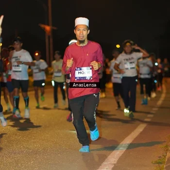 Runner Photo 7623813