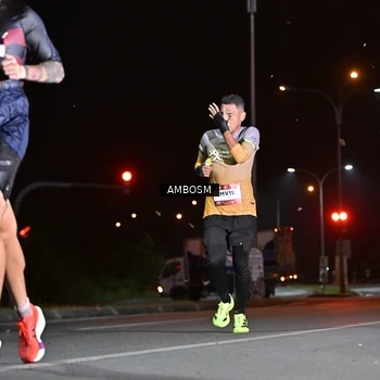 Runner Photo 7623817