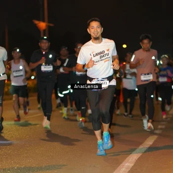 Runner Photo 7623850