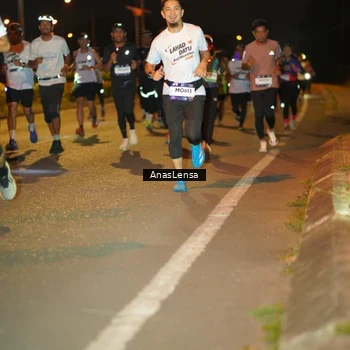 Runner Photo 7623856