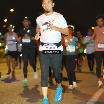Runner Photo 7623857