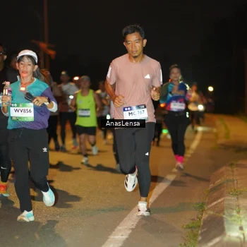 Runner Photo 7623876