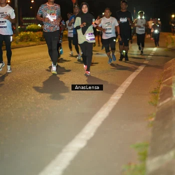 Runner Photo 7623916