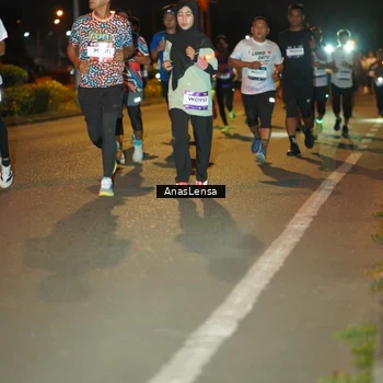 Runner Photo 7623954