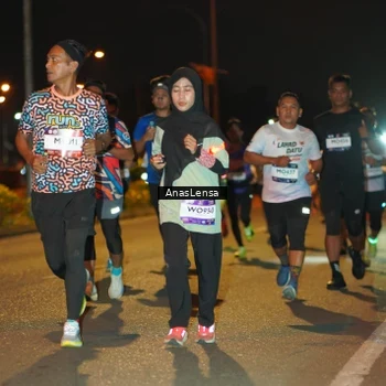 Runner Photo 7623968