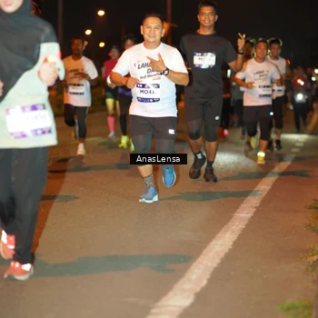 Runner Photo 7624004