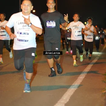 Runner Photo 7624018