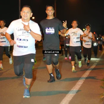 Runner Photo 7624023