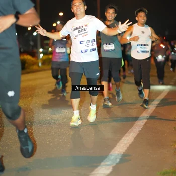 Runner Photo 7624034