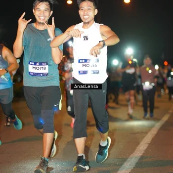 Runner Photo 7624053