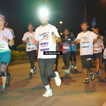 Runner Photo 7624078