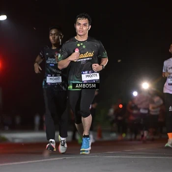 Runner Photo 7624103