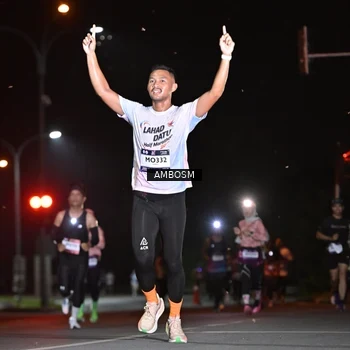 Runner Photo 7624106