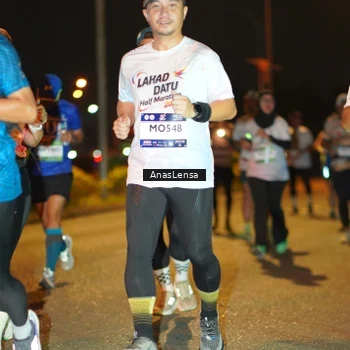 Runner Photo 7624136