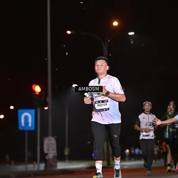 Runner Photo 7624140