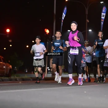 Runner Photo 7624189