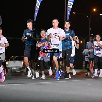 Runner Photo 7624197