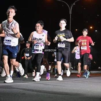 Runner Photo 7624204
