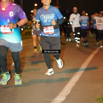 Runner Photo 7624261