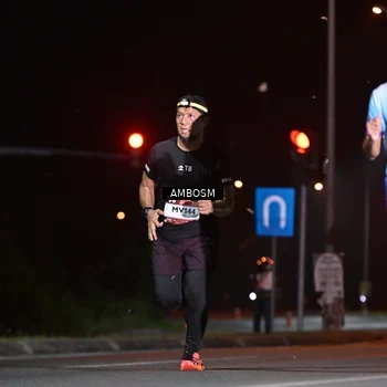 Runner Photo 7624276