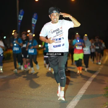 Runner Photo 7624284