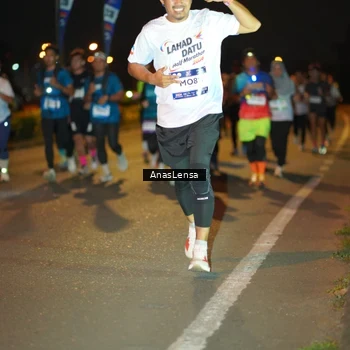 Runner Photo 7624285