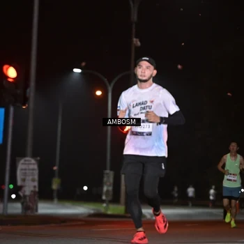Runner Photo 7624302
