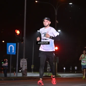 Runner Photo 7624304