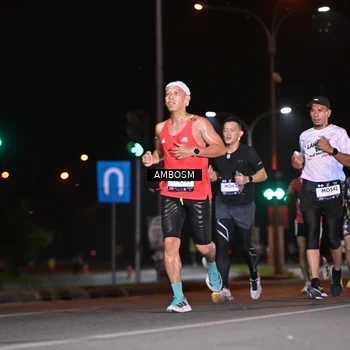 Runner Photo 7624324