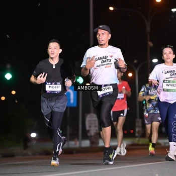 Runner Photo 7624329