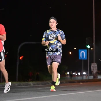 Runner Photo 7624342