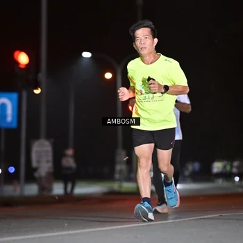 Runner Photo 7624344