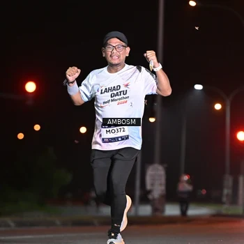 Runner Photo 7624354
