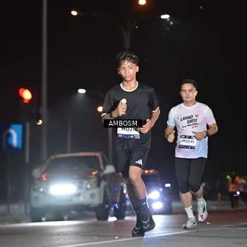 Runner Photo 7624362