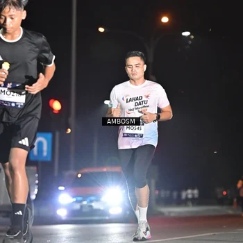 Runner Photo 7624365