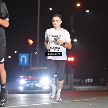 Runner Photo 7624366