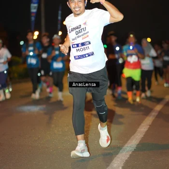 Runner Photo 7624369