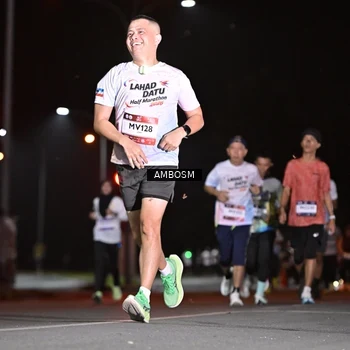 Runner Photo 7624377